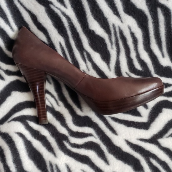 Steve madden round toe pump. Worn once, no box. - Picture 4 of 4